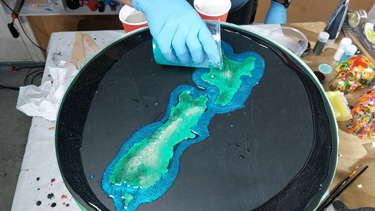 Captivating Ocean Hues in Epoxy Resin Pour: Stunning Coastal Artistry
